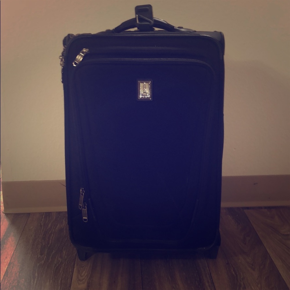 Travelpro carryon luggage